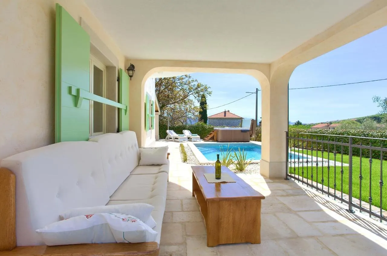 Holiday home Villa Fundica Vrh  Croatia