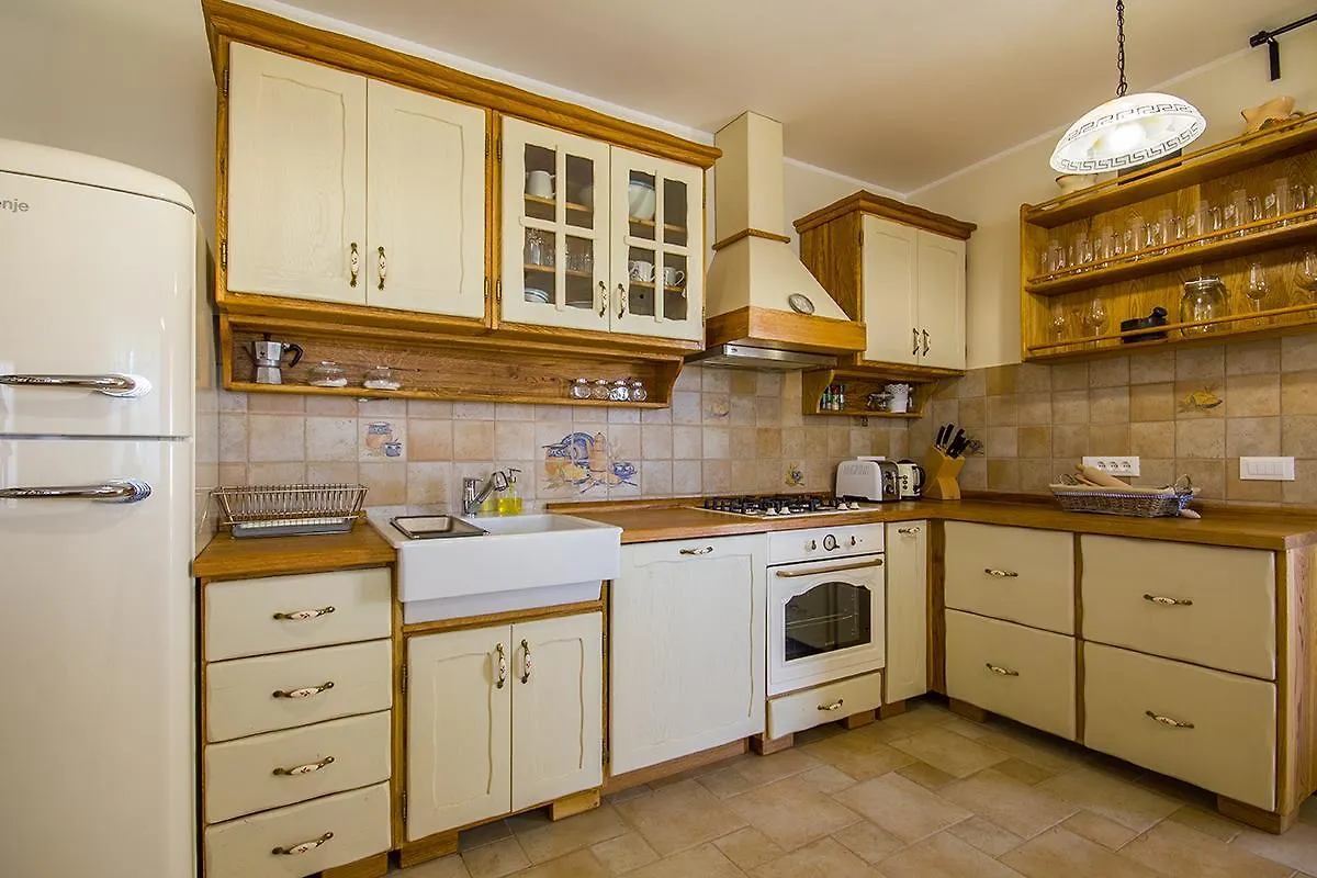 Villa Fundica Vrh  Croatia